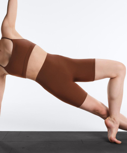 OYSHO Легинсы-велосипедки Comfortlux с высокой посадкой длиной 20 см, кофейный