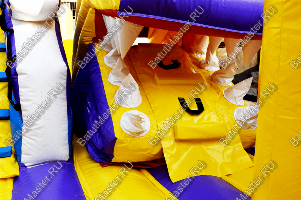 Коммерческий батут "Белый клык" с механизированной головой, размер 6*6*4 м