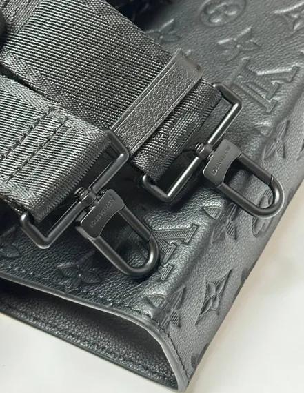 Бумажник Louis Vuitton Gaston Wearable, черный
