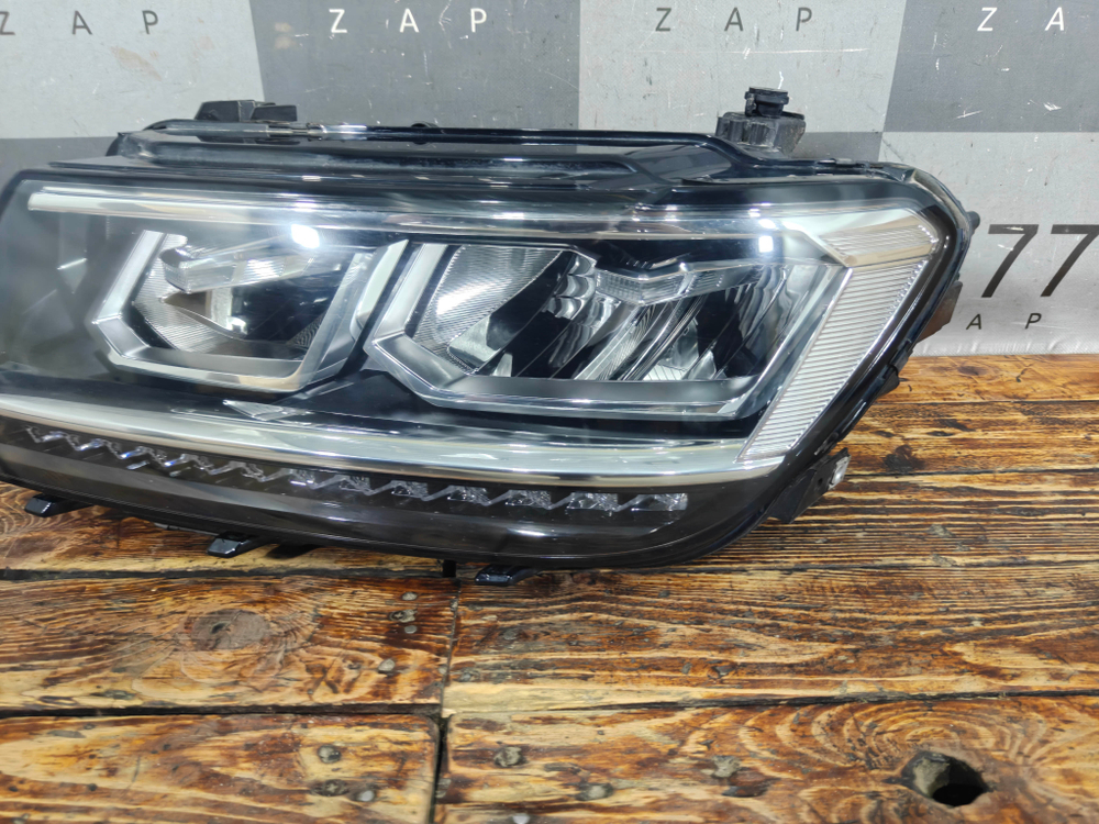 Фара левая LED Volkswagen Tiguan 2 16-20 Б/У Оригинал 5NB941773E