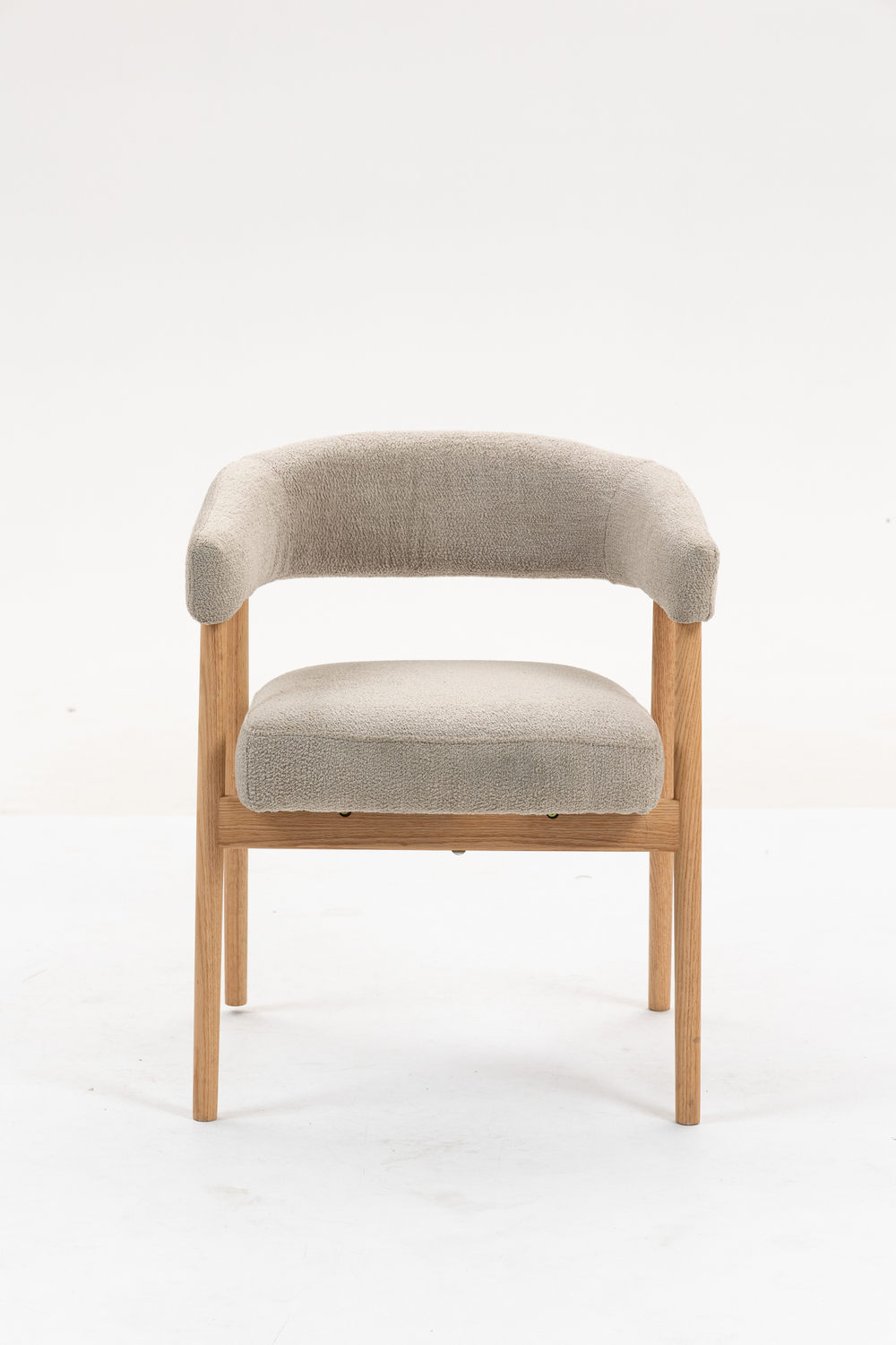 Стул обеденный Zubo с деревянными ножками бежевый