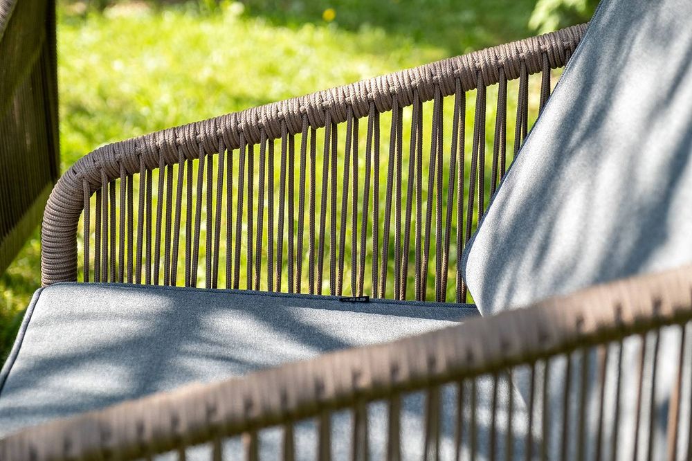 "Канны" лаунж-зона 4-местная из роупа со столом "Верона" (серый гранит), каркас алюминиевый коричневый, роуп коричневый