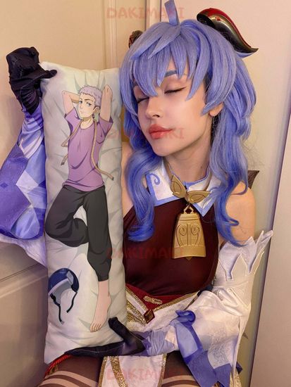 Мини дакимакура Такаши Мицуя из Токийские мстители арт. M0923, 60х20 см