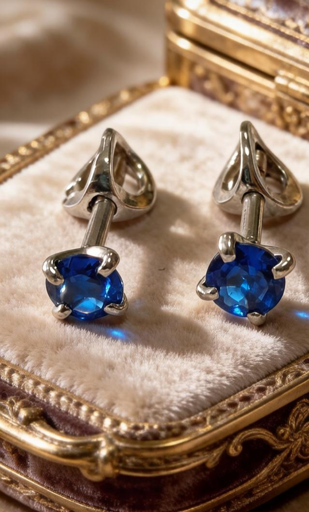 Ювелирные серьги из серебра 925 пробы