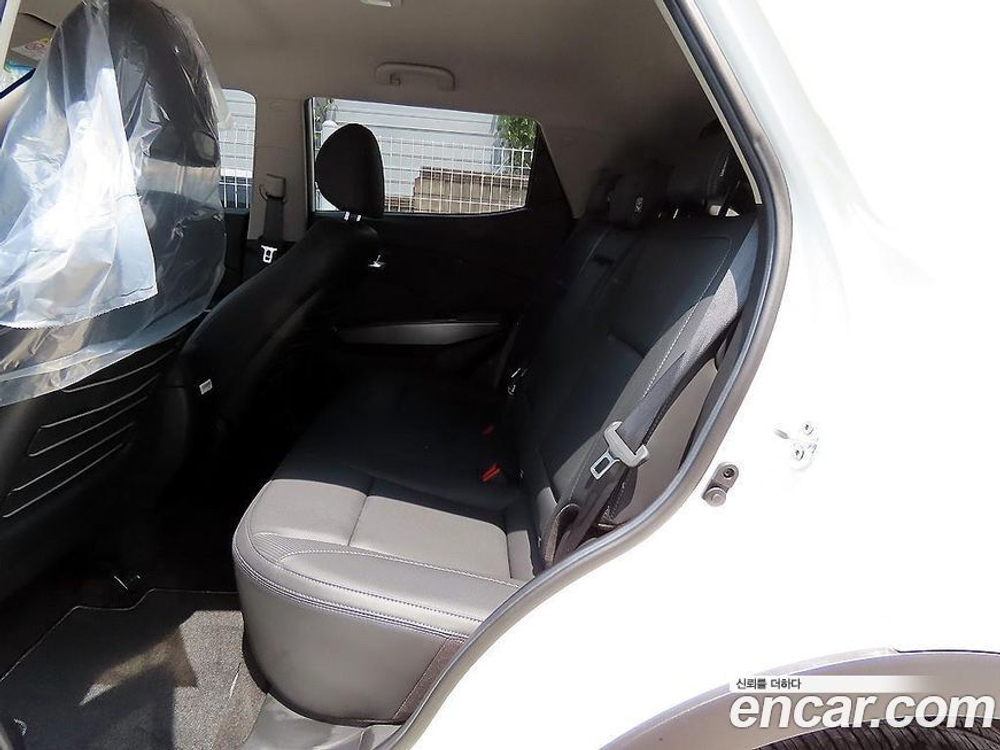 KG Mobility (Ssangyong) Very New Tivoli Бензин 1.5 2WD (05.2023)