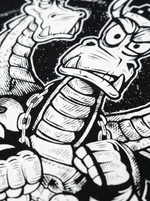 Футболка спортивная хлопковая мужская черная LEGENDA Горыныч белый