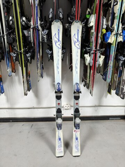 Горные лыжи унисекс Nordica размер 150 с креплениями