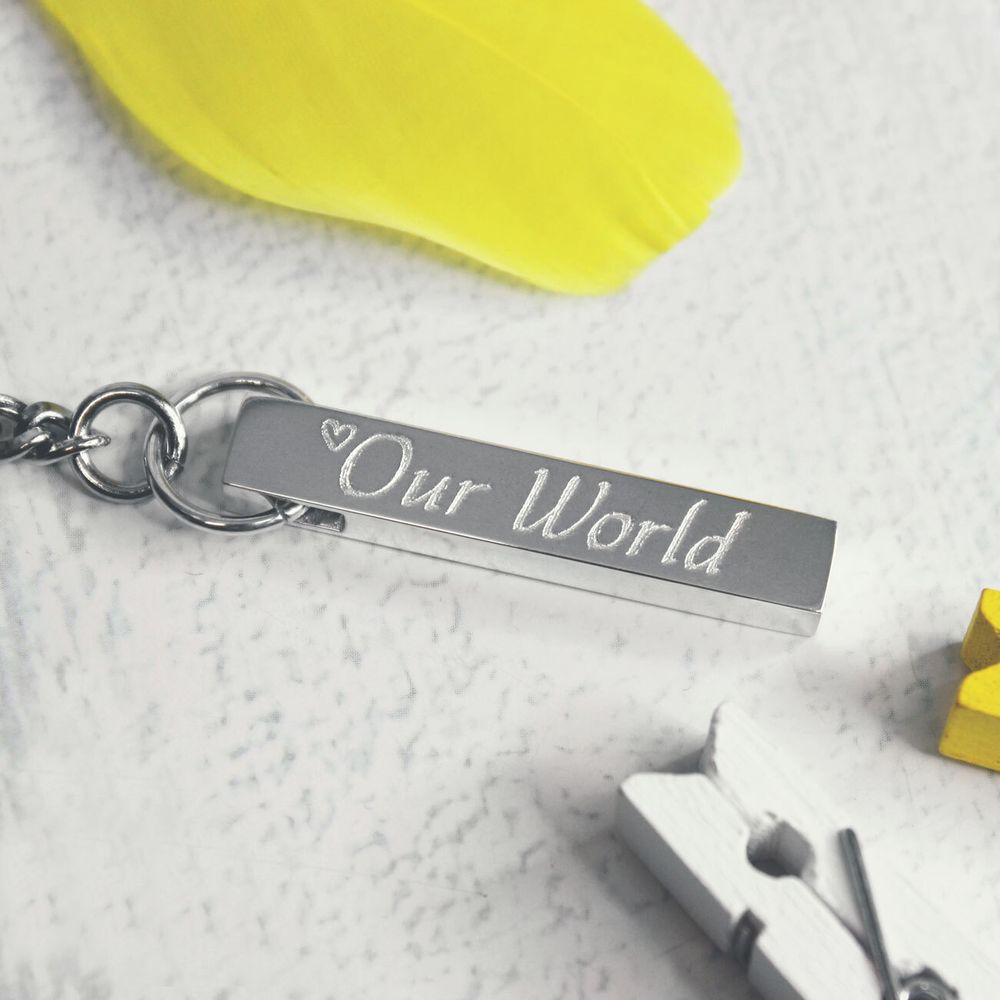 Серебряный брусок брелок с гравировкой на заказ