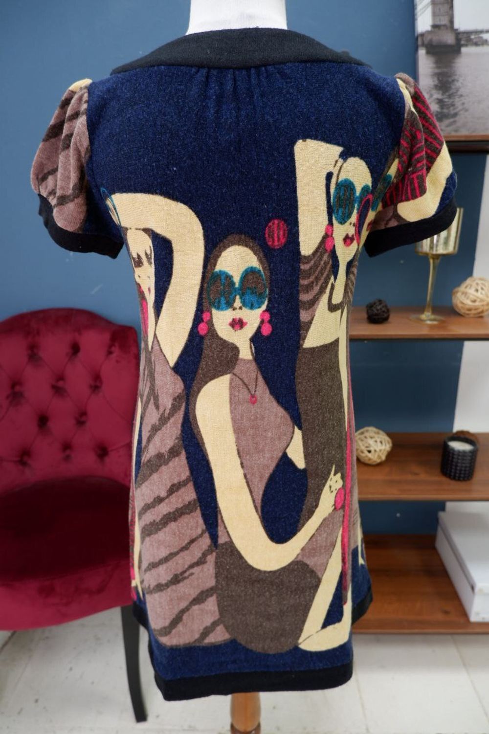 Платье модное 44 размер