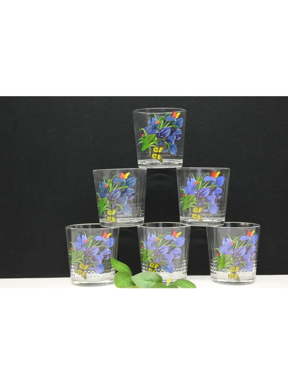 Стакан для напитков сока и воды