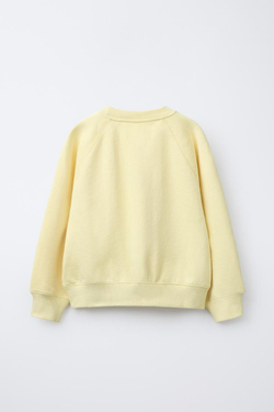 ZARA КОМПЛЕКТ ИЗ ТОЛСТОВКИ И ШОРТОВ С НАДПИСЬЮ, ЖЕЛТЫЙ