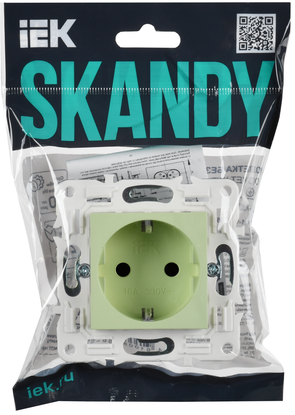 SKANDY Розетка с заземлением с защитными шторками 16А SK-R04G мятный IEK