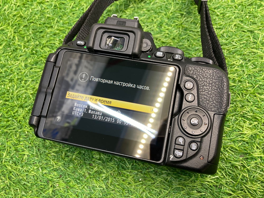 Nikon D5500 kit 18-55mm 1.000 кадров