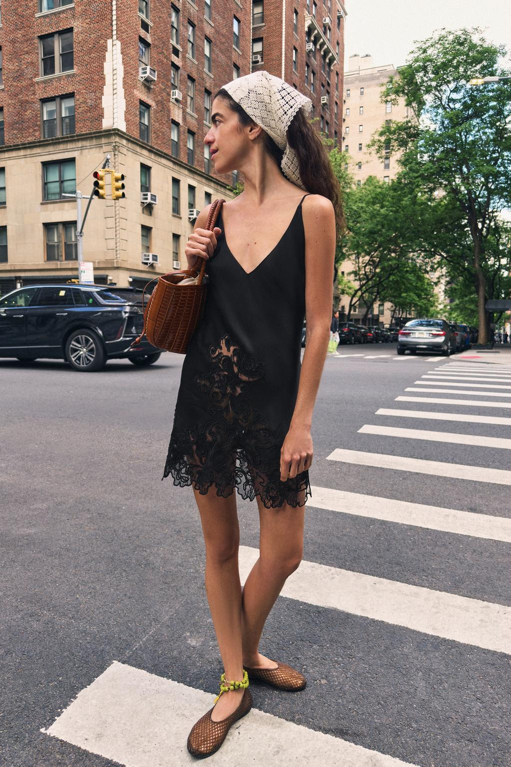 ZARA ПАРЕО ИЗ КРУЖЕВА КРОШЕ, ЭКРЮ