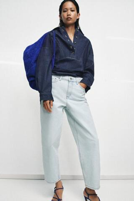 ZARA ЗАУЖЕННЫЕ ДЖИНСЫ СО СРЕДНЕЙ ПОСАДКОЙ — ZW COLLECTION, ГОЛУБОЙ