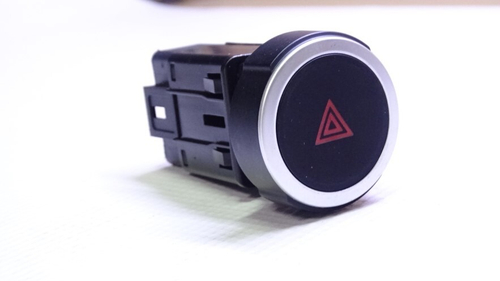 Кнопка авар. сигнализации Renault Logan Lada Largus 2010-2014 г. (Dayan)