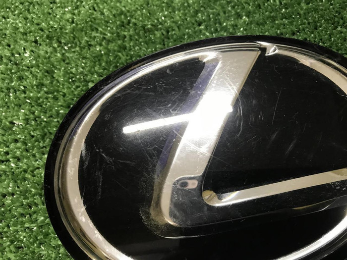 Эмблема решетки радиатора Lexus RX 4 (2019-2022)