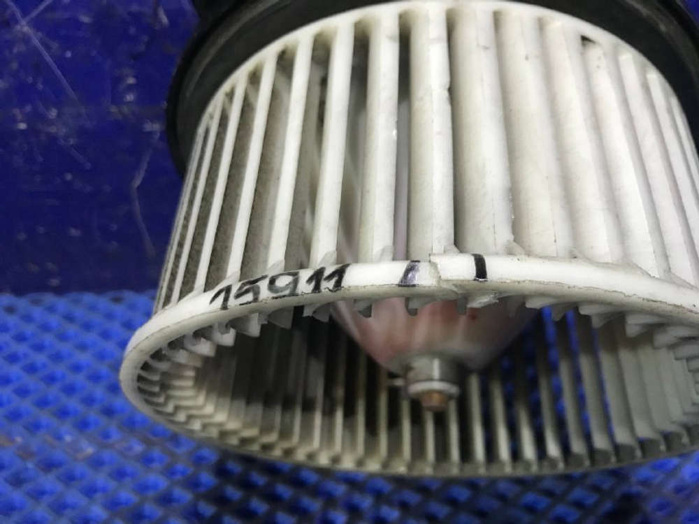 Моторчик печки MAZDA FAMILIA 1998-2008