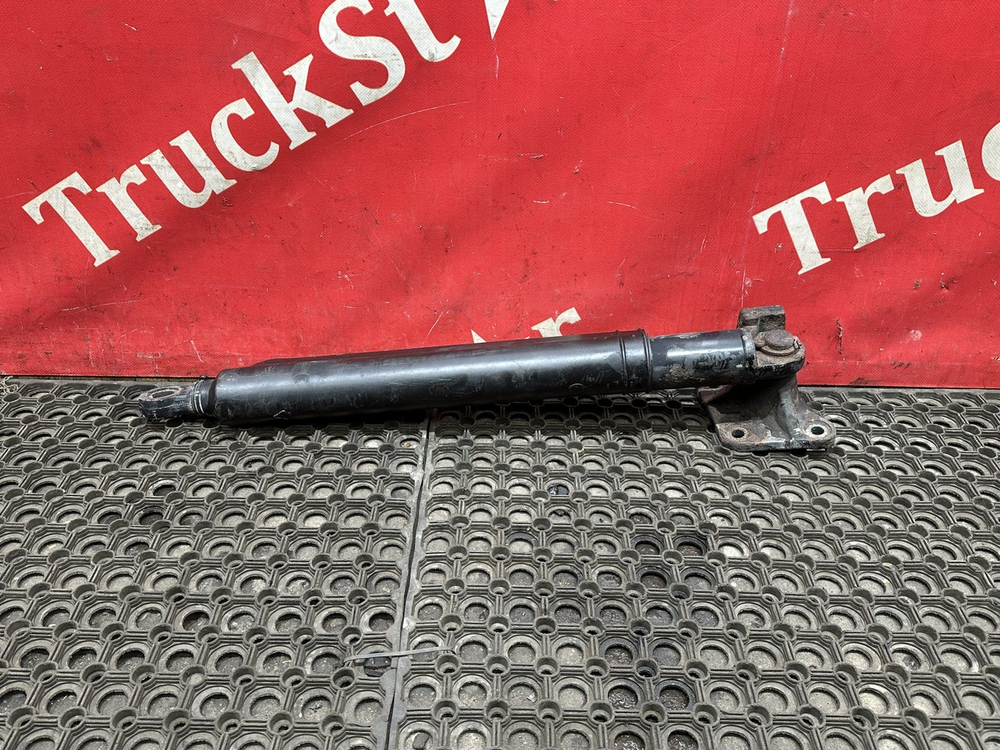 Цилиндр подъема кабины 2016г.