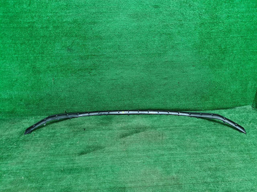 Молдинг переднего бампера Audi Q8 (18-23) S-line