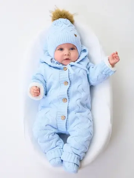 Комплект вязаный новорожденному: комбинезон+шапка+пинетки