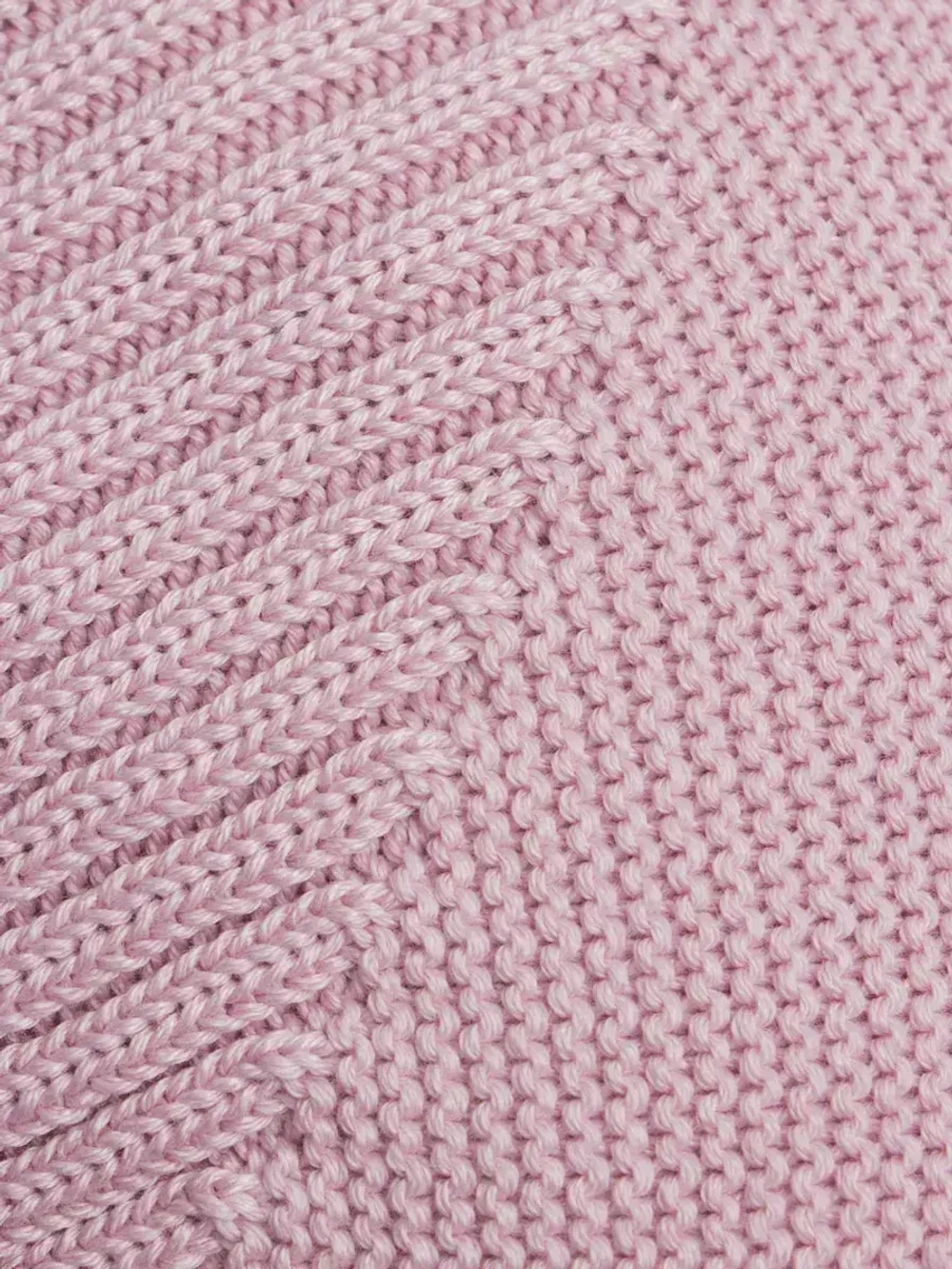 Чепчик для девочки вязаный на завязках на осень