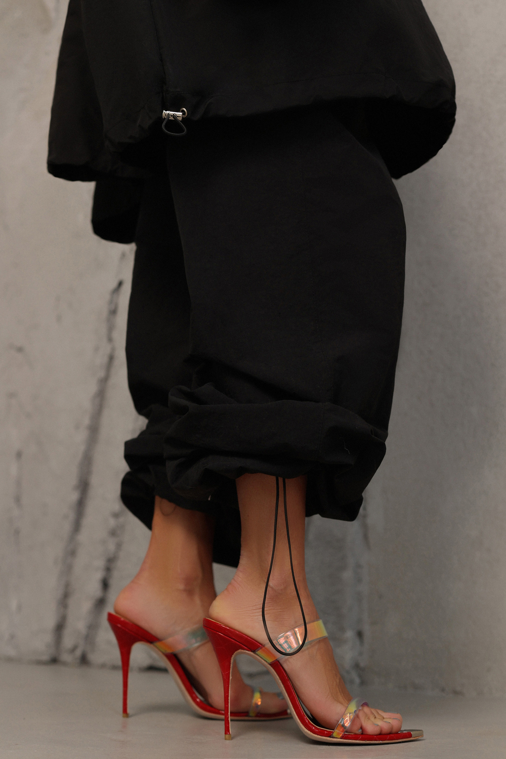 Брюки из плащевки