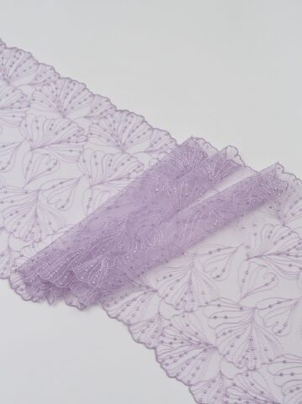 Вышивка на сетке лавандовая неэластичная ширина 24,5 см