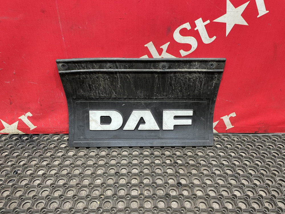 Брызговик крыла