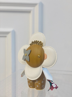 Louis Vuitton Vivienne Bride