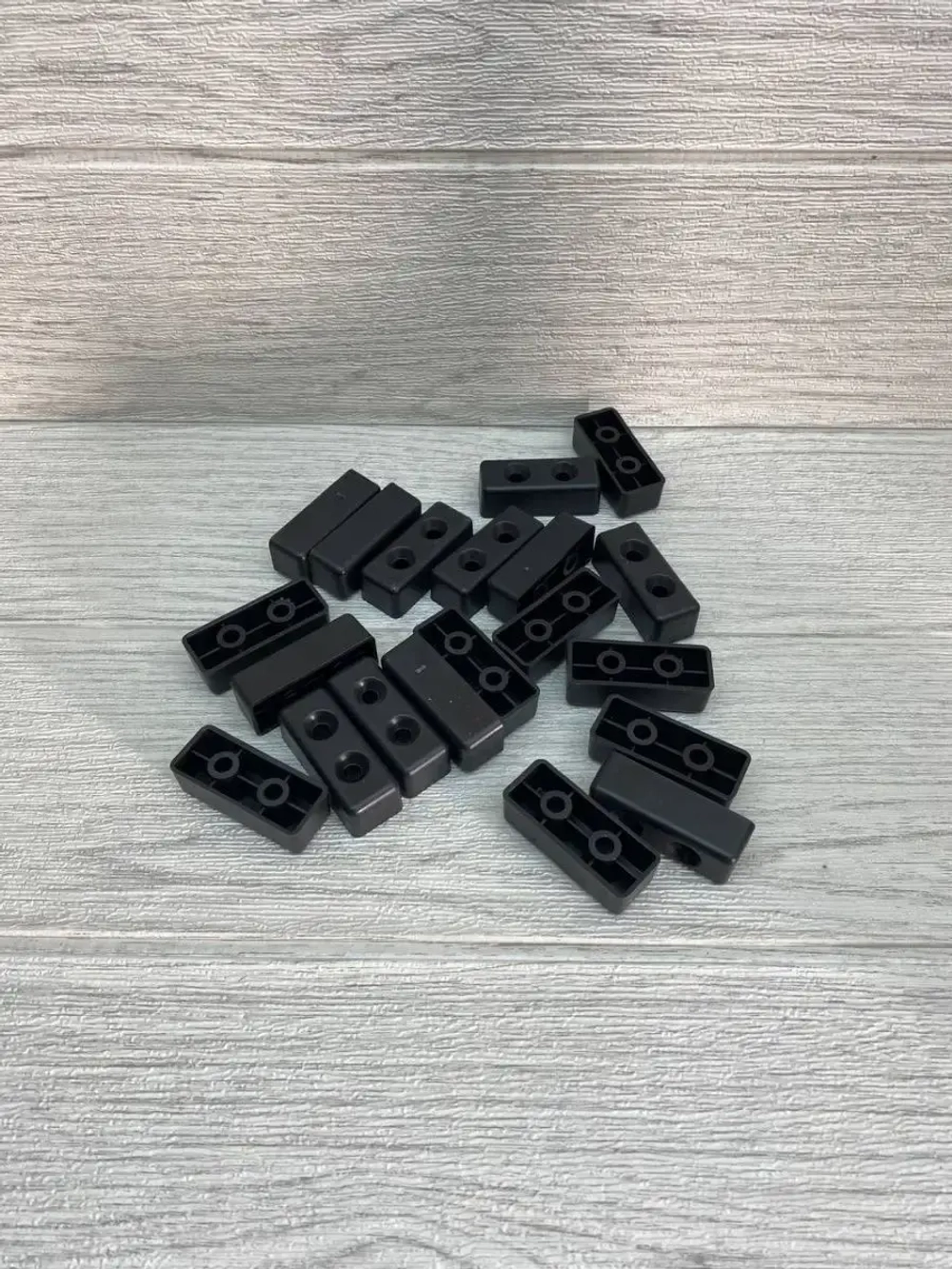 Пластиковые ножки для мебели дивана шкафа тумбочки стола