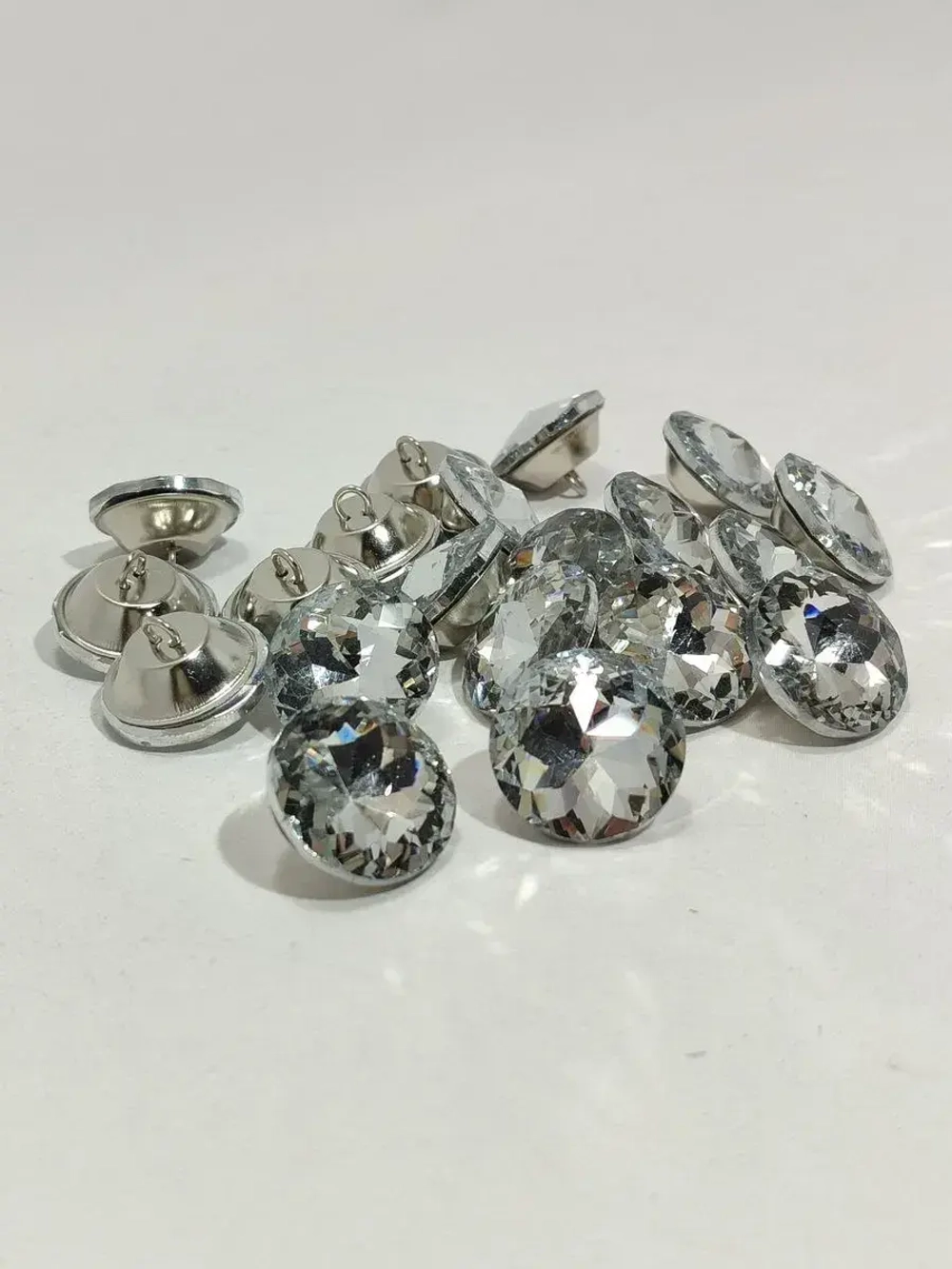 Стразы пришивные для мебели и диванов