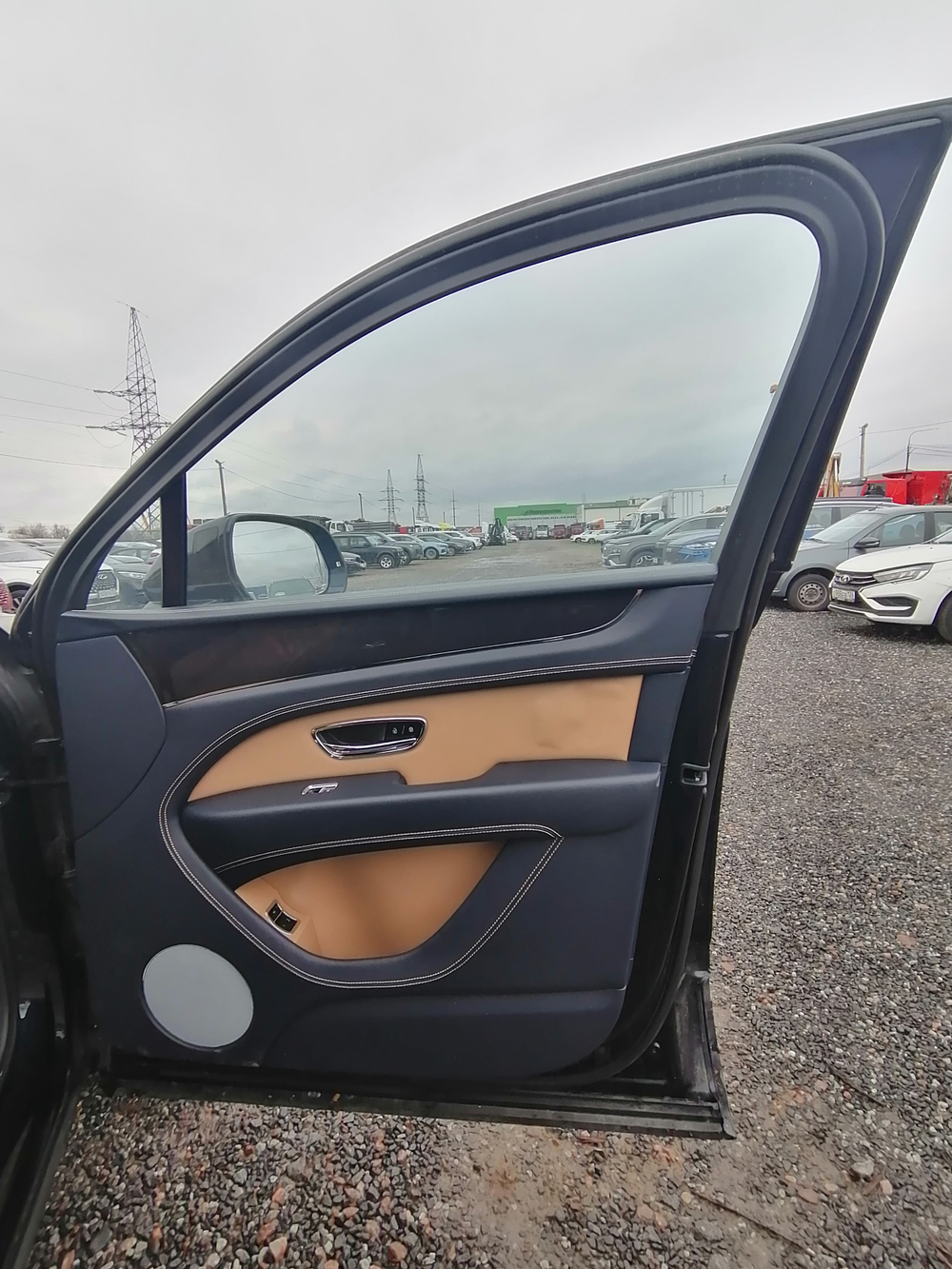 Bentley Bentayga BENTLEY BENTAYGA V8