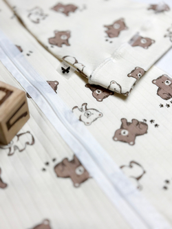 Набор "Мишка Топтыжка" (Пеленальный кокон + Шапочка Узелок)