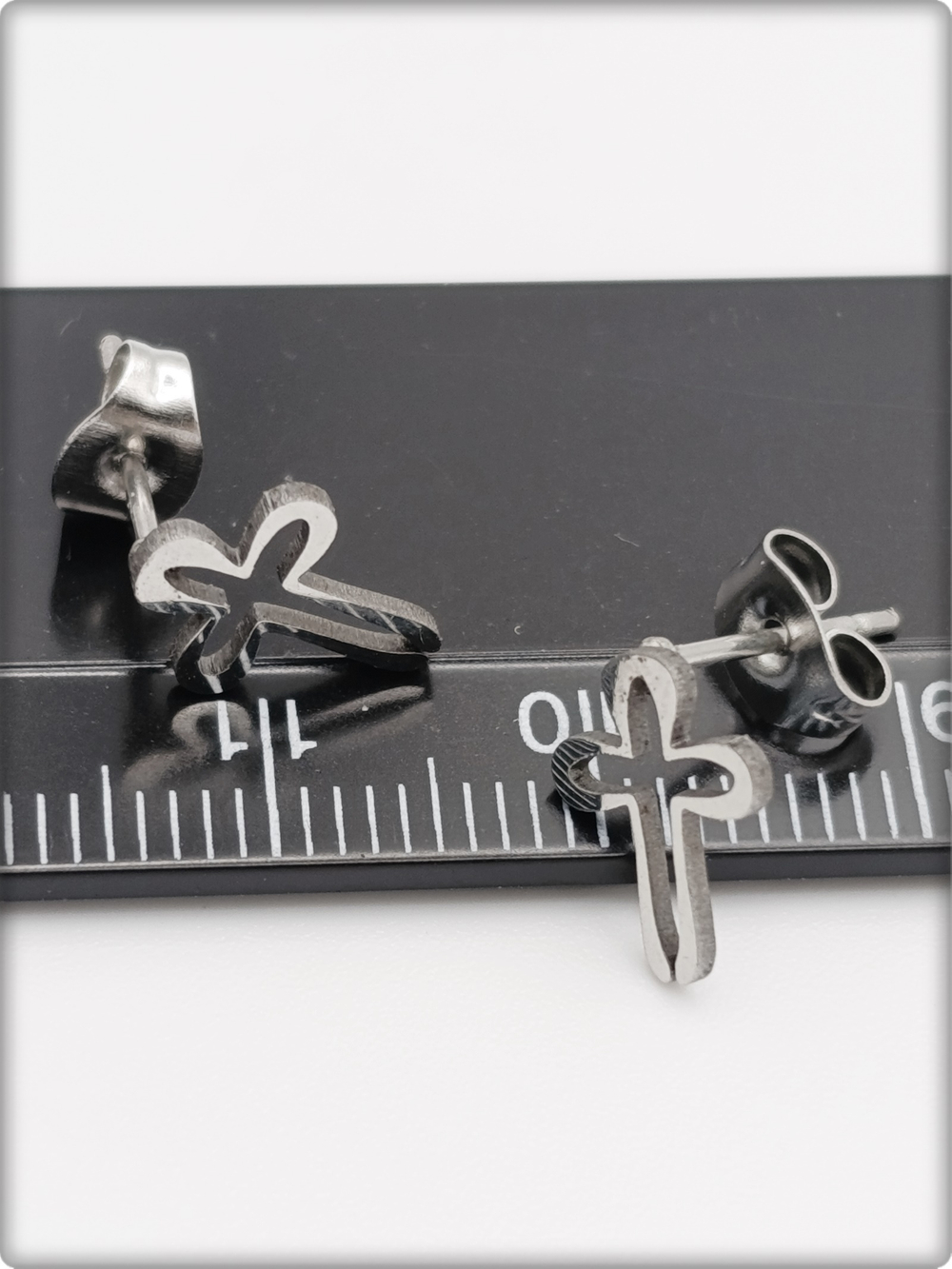 Серьги гвоздики пуссеты "Крестики" медсталь.