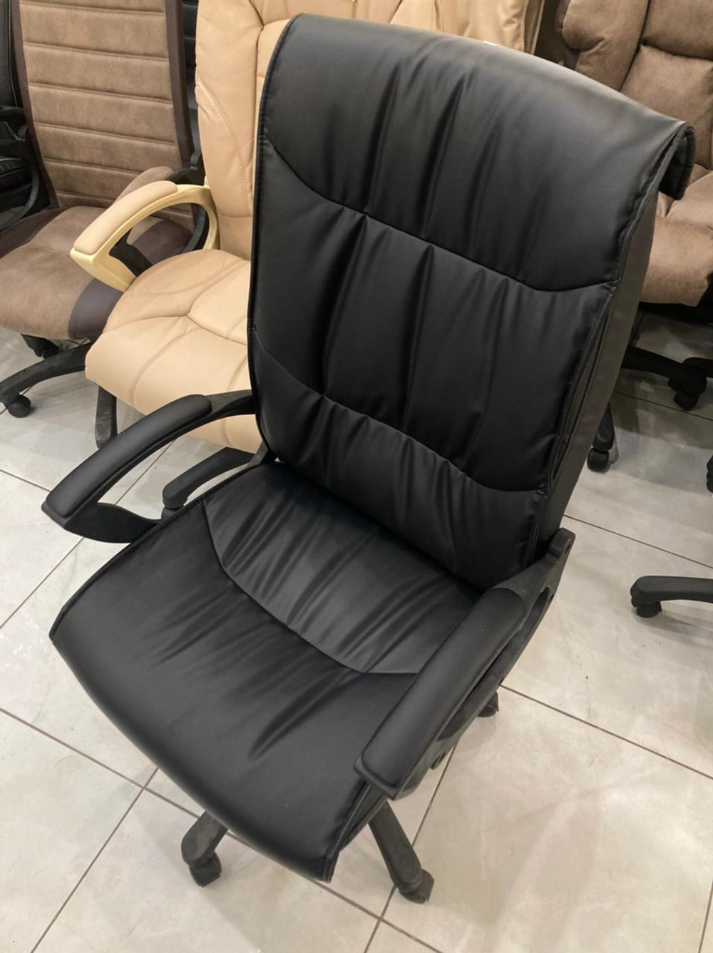 Кресло Фортуна-5 (6) к/з черный Мех качания п Директор (в разборе)