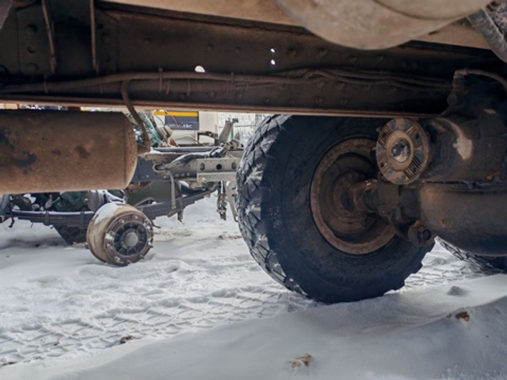 Ижевский Крановый Завод 3367* на шасси КамАЗ 43118 6x6 Бортовой с КМУ 3367A1-03 (Дизельный, 11,8 л,