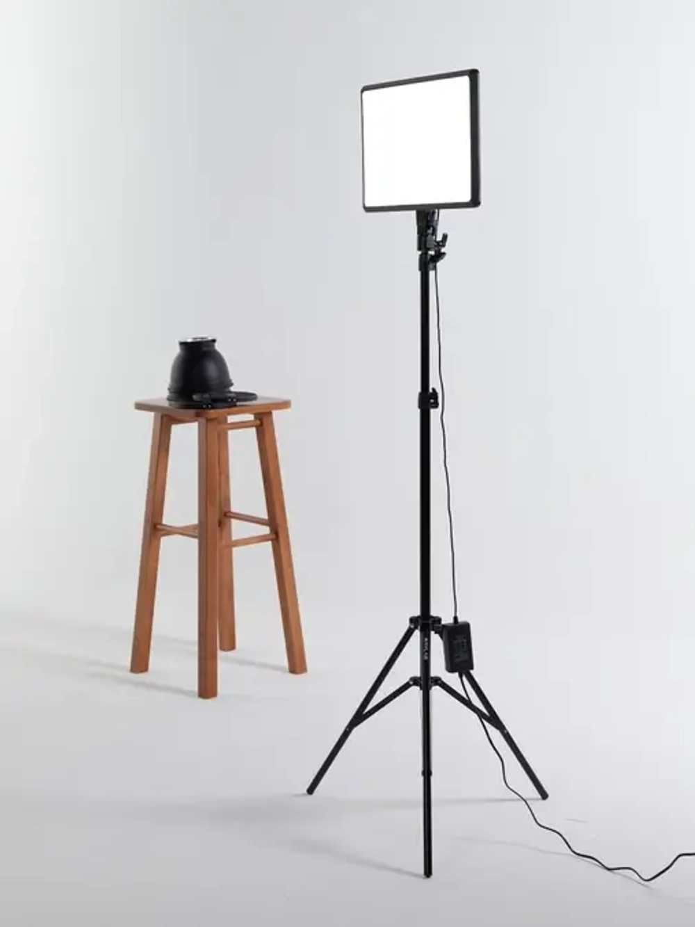 Осветитель светодиодный Raylab RL-46 360 3000-6000К c пультом