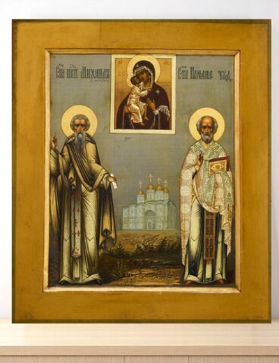 Святые Николай Чудотворец и Михаил Малеин перед Феодоровской иконой Богоматери. Деревянная икона на левкасе