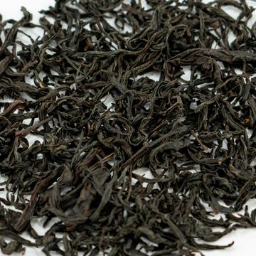 Herbata Zhenshan xiaozhong (Lapsang souchong) o kwiatowym aromacie