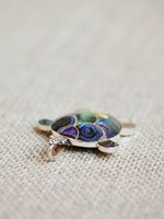 Кулон ЧЕРЕПАХА малый, серебро/цветной перламутр