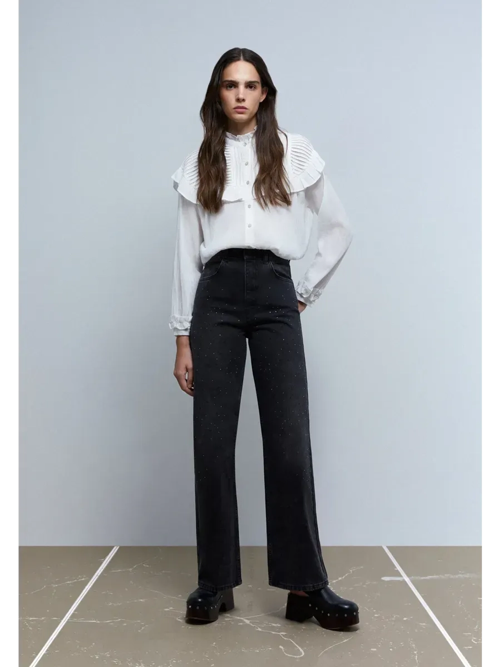 Джинсы со стразами