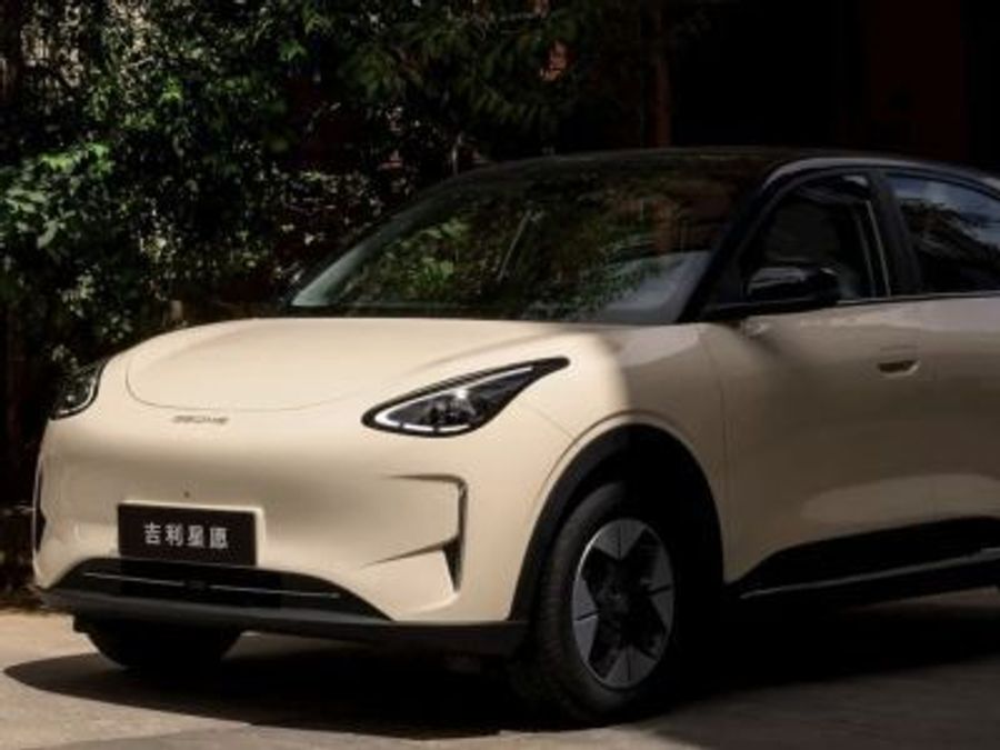 Новый электрокар Geely стоит втрое дешевле Tesla Model 3