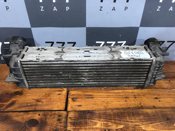 Интеркулер BMW 5-Series (F10) 09-17 Б/У Оригинал 17117618768