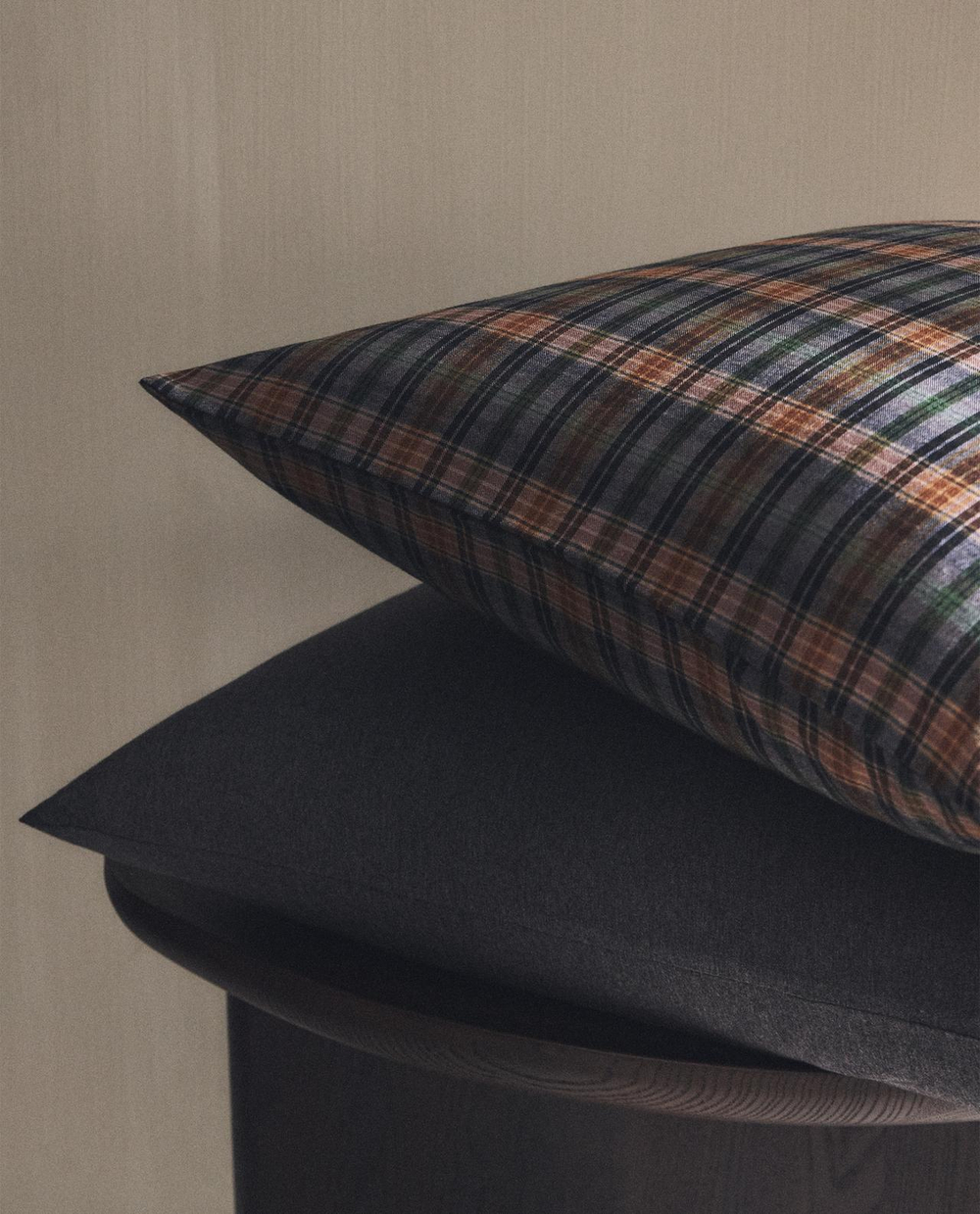 Zara Home - Клетчатая фланелевая наволочка 50x75 см