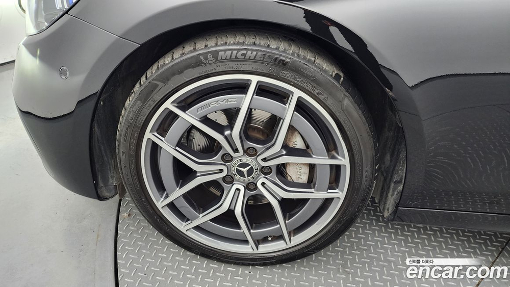 Mercedes-Benz E-Class W213 E220d 4MATIC AMG Line (07.2021)