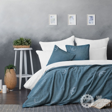 Покрывало на кровать с вышивкой ЛИБЕРТТ (арт. BL02-264-05) - голубое