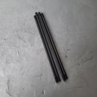 шпильки цпг мопед Альфа / Дельта 50/72 комплект