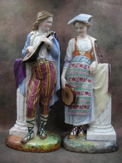 Статуэтка. Фарфор. Музыканты пара. Limoges. Франция