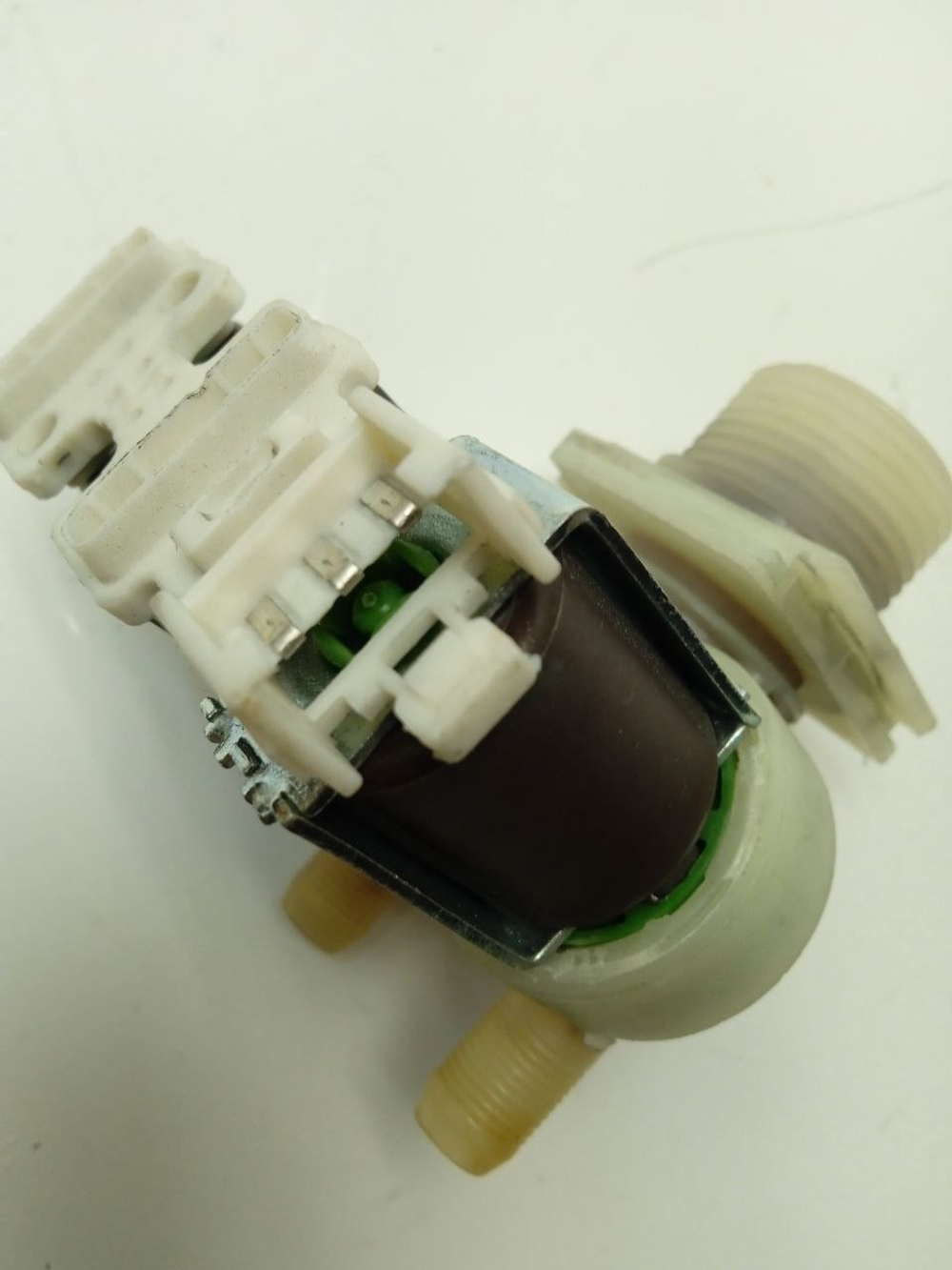 WLG20240OE кт2 Клапан подачи воды стиральных машин Bosch 181818 б/у